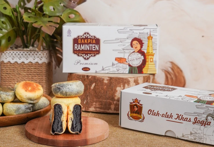 Bakpia Premium Coklat Raminten upl